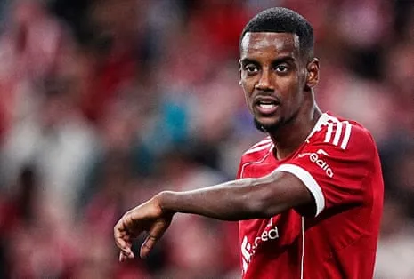 Isak's Debut Offers Glamour Despite Noticeable Rust