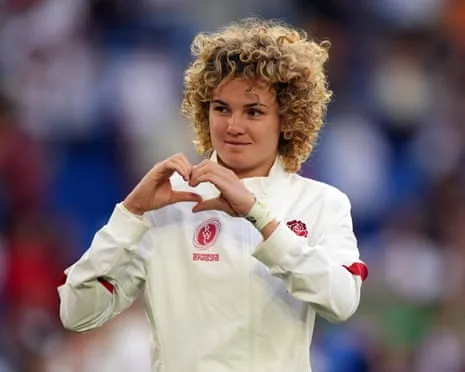 England's Kildunne and Hannah Botterman Ready to Face France in Last Four Clash